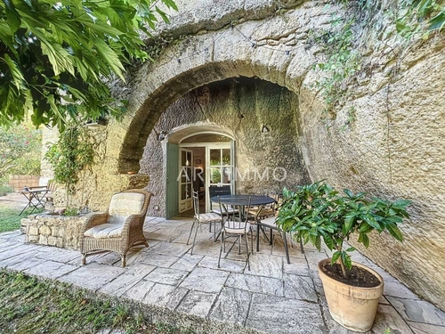 Image d'un maison 4 pièces 95 m² à 630000€ à taillades (84300)