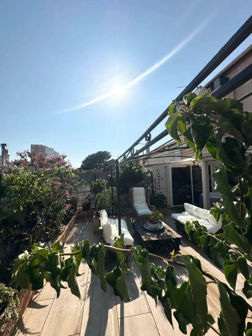 Image d'un appartement 2 pièces 46 m² à 213000€ à toulon (83100)