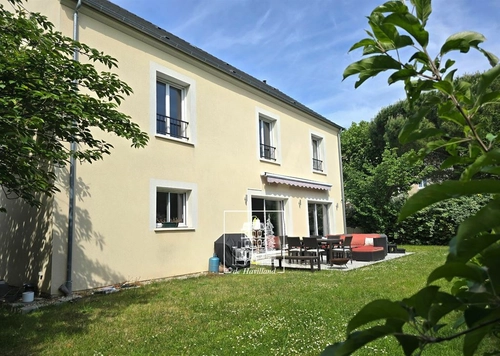Image d'un maison 7 pièces 200 m² à 5800€ à croissy-sur-seine (78290)