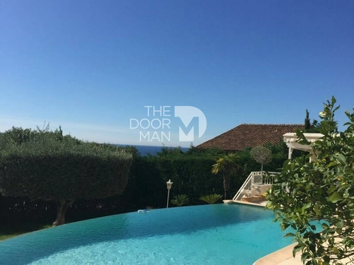 Image d'un maison 6 pièces 179 m² à 1484000€ à carqueiranne (83320)