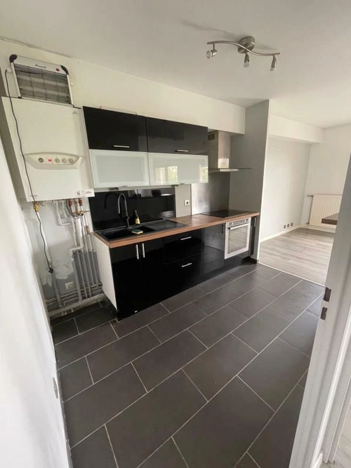 Image d'un appartement 3 pièces 69 m² à 1400€ à le plessis-robinson (92350)
