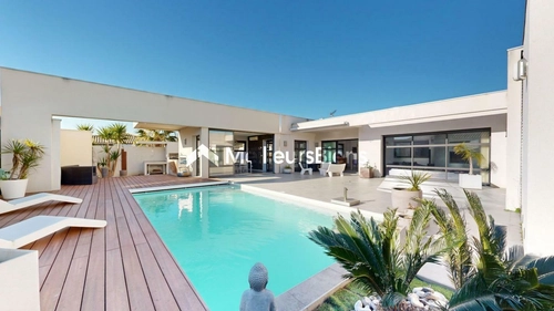 Image d'un maison 5 pièces 200 m² à 699000€ à le soler (66270)