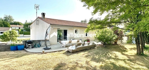 Image d'un maison 4 pièces 90 m² à 215000€ à saintes (17100)