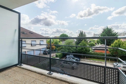 Image d'un appartement 1 pièce 38 m² à 170000€ à franconville (95130)
