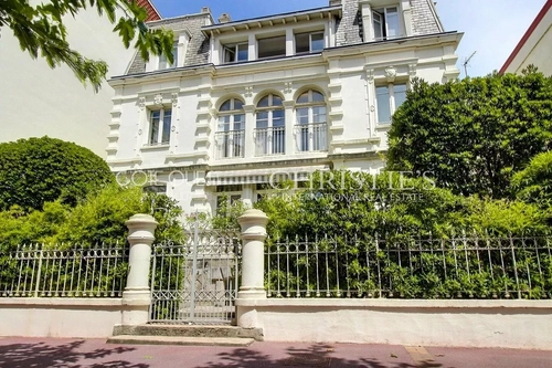 Image d'un maison 12 pièces 300 m² à 4200000€ à saint-jean-de-luz (64500)