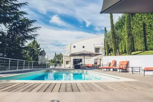 Image d'un maison 6 pièces 353 m² à 2850000€ à peille (06440)