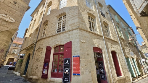 Image d'un appartement 8 pièces 191 m² à 450000€ à pézenas (34120)