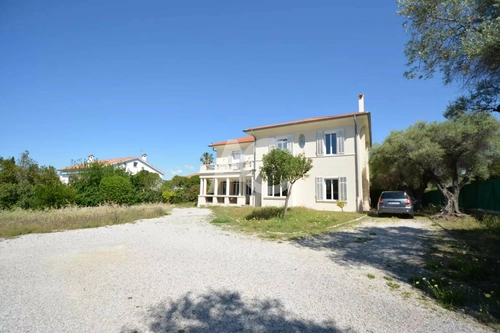 Image d'un maison 10 pièces 400 m² à 2290000€ à antibes (06600)