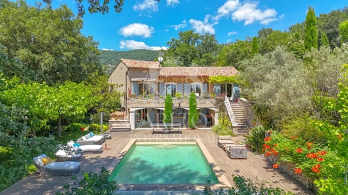 Image d'un maison 8 pièces 271 m² à 1690000€ à châteauneuf-grasse (06740)