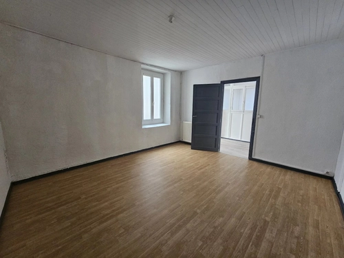 Image d'un appartement 3 pièces 66 m² à 480€ à le teil (07400)