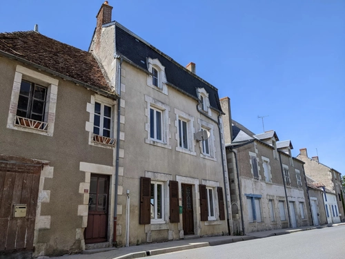 Image d'un maison 6 pièces 102 m² à 70000€ à liglet (86290)