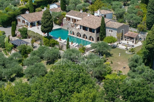Image d'un maison 15 pièces 511 m² à 10900000€ à cabris (06530)