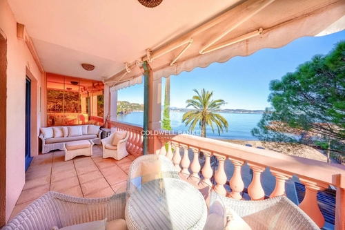 Image d'un appartement 3 pièces 50 m² à 745000€ à théoule-sur-mer (06590)