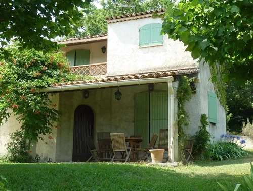 Image d'un maison meublée 7 pièces 160 m² à 3400€ à opio (06650)