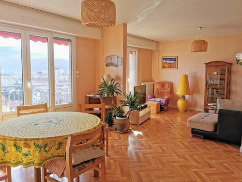 Image d'un appartement 3 pièces 93 m² à 167000€ à "échirolles" (38130)