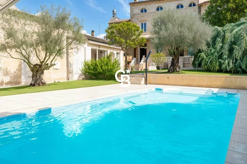 Image d'un maison 6 pièces 280 m² à 650000€ à vayres (87600)
