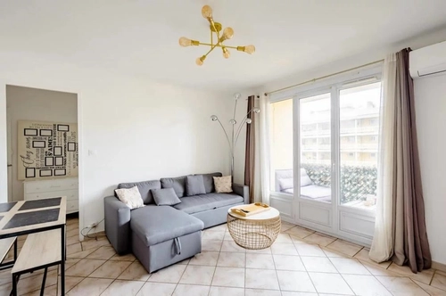 Image d'un appartement meublé 3 pièces 56 m² à 1250€ à nice (06000)