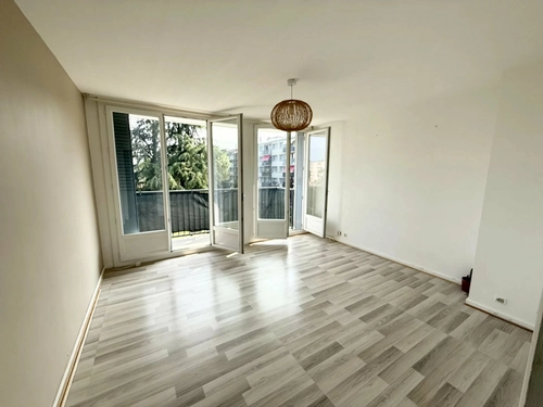 Image d'un appartement 5 pièces 71 m² à 125000€ à le pont-de-claix (38800)