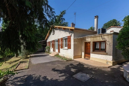 Image d'un maison 5 pièces 111 m² à 399000€ à bron (69500)