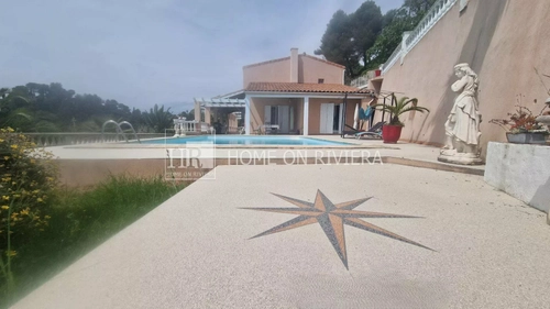 Image d'un maison 7 pièces 240 m² à 1350000€ à aspremont (05140)