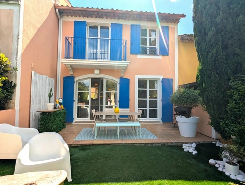 Image d'un maison 3 pièces 65 m² à 546000€ à grimaud (83310)