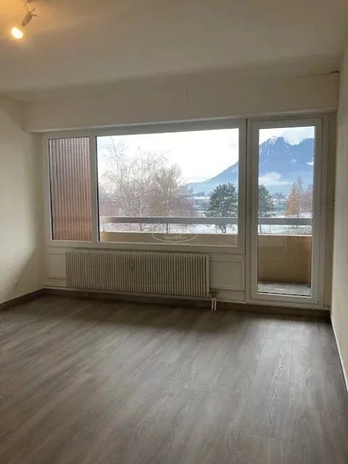 Image d'un appartement 3 pièces 64 m² à 191000€ à cluses (74300)