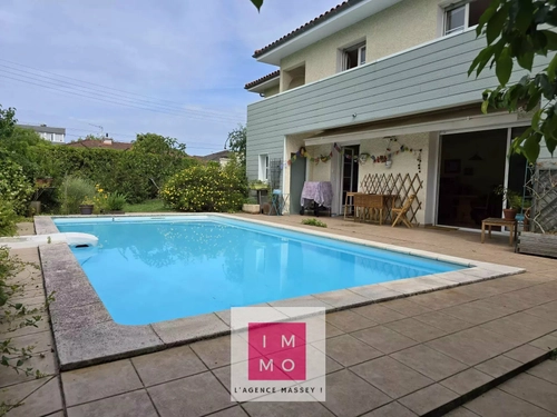 Image d'un maison 8 pièces 199 m² à 298000€ à tarbes (65000)