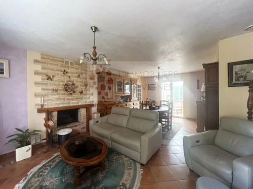 Image d'un maison 5 pièces 109 m² à 364000€ à castres-gironde (33640)