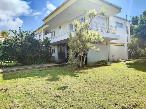 Image d'un maison 6 pièces 190 m² à 495000€ à baie-mahault (97122)