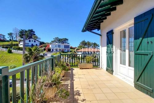 Image d'un appartement 3 pièces 82 m² à 735000€ à ciboure (64500)