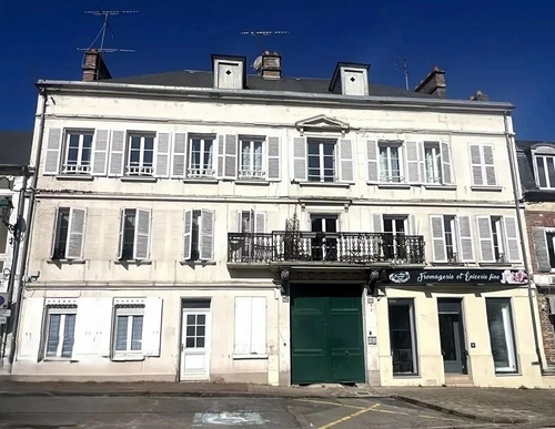 Image d'un appartement 19 pièces 530 m² à 680000€ à chaumont-en-vexin (60240)