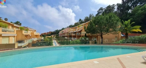 Image d'un appartement 2 pièces 50 m² à 274000€ à théoule-sur-mer (06590)