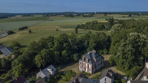 Image d'un maison 21 pièces 476 m² à 737000€ à magny-en-vexin (95420)