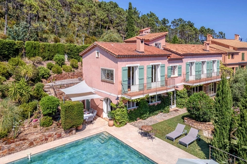 Image d'un maison 6 pièces 195 m² à 1700000€ à théoule-sur-mer (06590)
