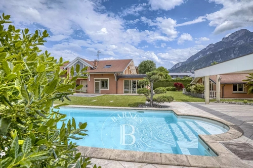 Image d'un maison 6 pièces 250 m² à 1250000€ à saint-pierre-en-faucigny (74800)
