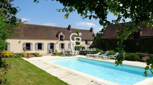 Image d'un maison 8 pièces 243 m² à 950000€ à mortagne-au-perche (61400)