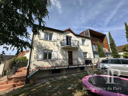 Image d'un maison 6 pièces 160 m² à 3350€ à croissy-sur-seine (78290)