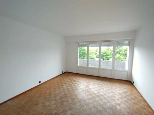 Image d'un appartement 3 pièces 63 m² à 116000€ à aubergenville (78410)