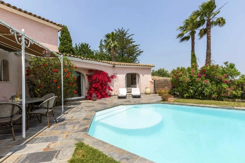 Image d'un maison 4 pièces 169 m² à 1790000€ à valbonne (06560)