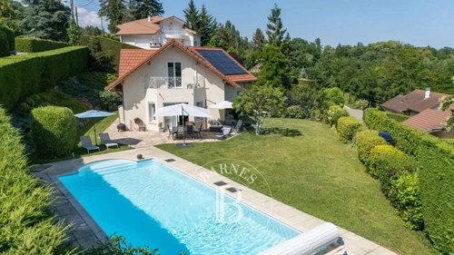 Image d'un maison 7 pièces 216 m² à 1300000€ à divonne-les-bains (01220)