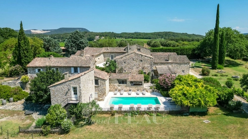 Image d'un maison 20 pièces 723 m² à 2950000€ à grignan (26230)
