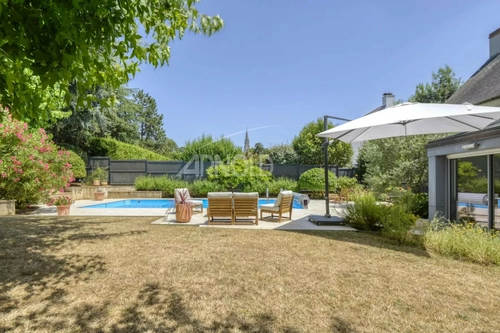Image d'un maison 8 pièces 243 m² à 1345500€ à vertou (44120)