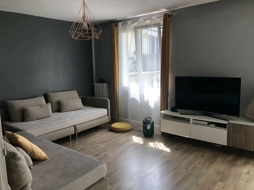 Image d'un appartement 3 pièces 67 m² à 1350€ à montesson (52500)