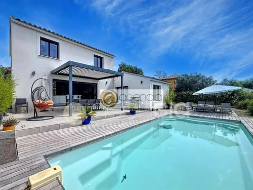 Image d'un maison 5 pièces 132 m² à 650000€ à fayence (83440)