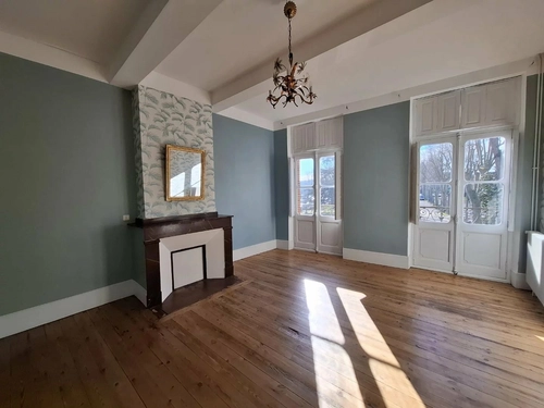 Image d'un maison 5 pièces 140 m² à 970€ à carbonne (31390)