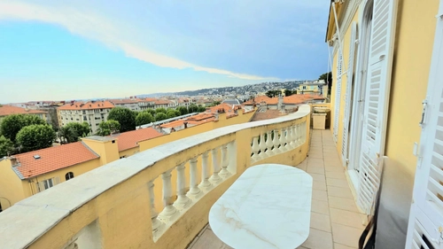 Image d'un appartement 5 pièces 112 m² à 930000€ à nice (06000)