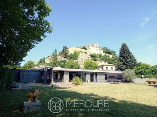 Image d'un maison 6 pièces 226 m² à 1390000€ à grignan (26230)