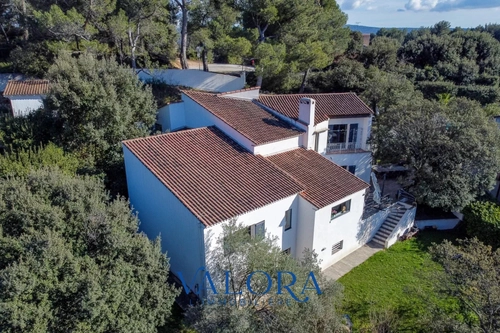 Image d'un maison 6 pièces 208 m² à 936000€ à aubagne (13400)