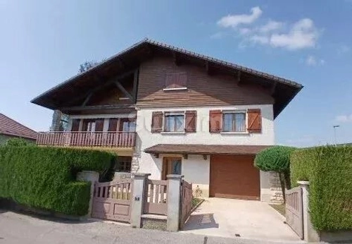 Image d'un maison 8 pièces 208 m² à 305000€ à champagnole (39300)