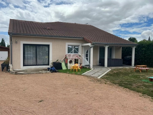 Image d'un maison 6 pièces 113 m² à 247000€ à gannat (03800)